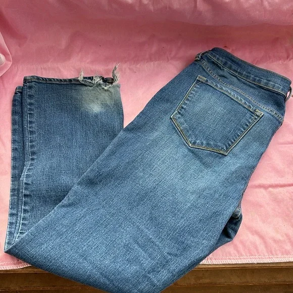 Old Navy Original Mid-Rise Denim Blue Jeans Petite Frayed Hem Distressed 12P - Picture 16 of 16